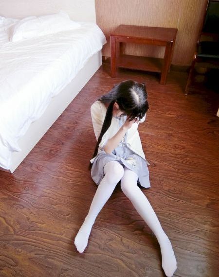 粉嫩绯色av一区二区在线观看
